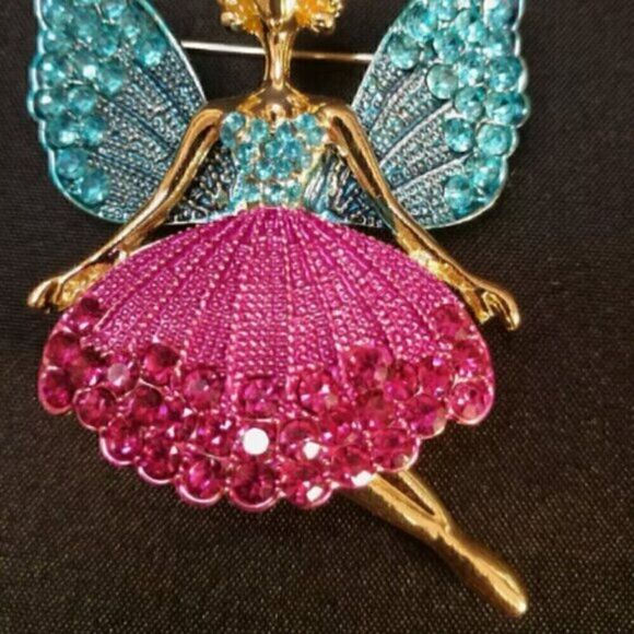 Angel with Wings Fairy Ballerina Dancer Rhinestone Brooch - Picture 4 of 7